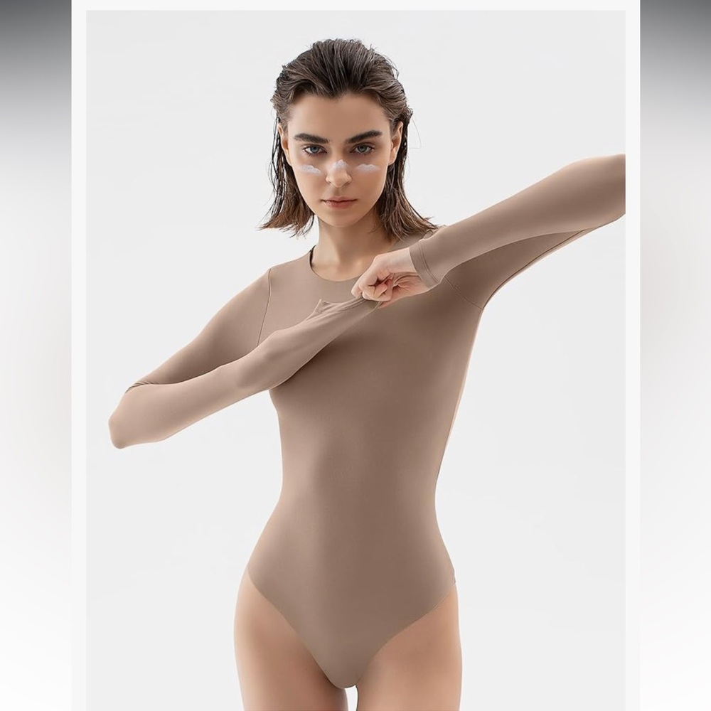 NWOT PUMIEY Women's Crew Neck Long Sleeve Bodysuit (05-LATTE) Top size small